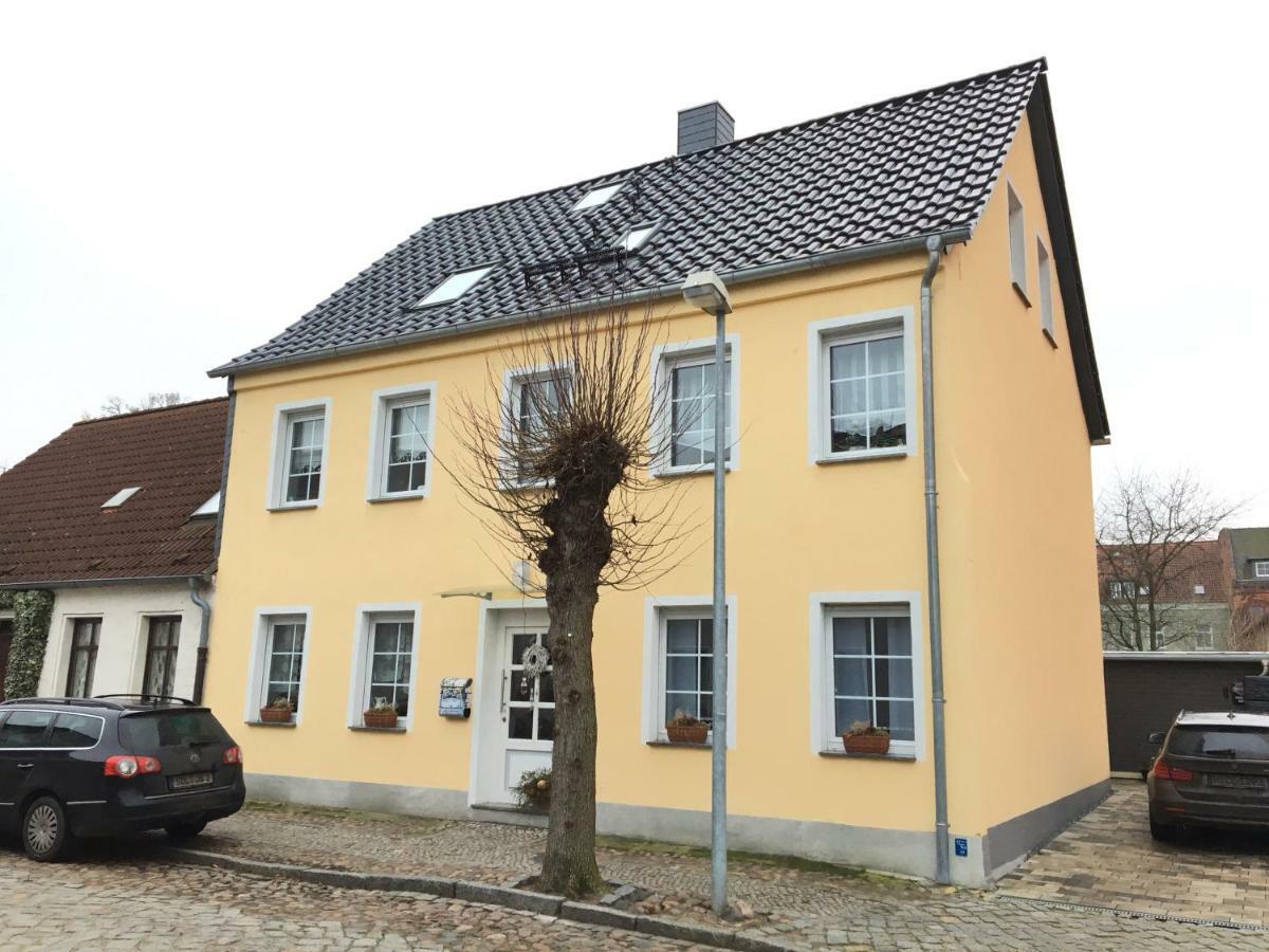 Gaeste-Apartment "Carpe Diem" Osterburg Exterior photo